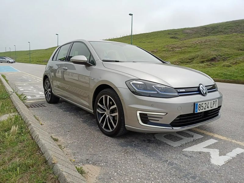 Volkswagen e-Golf • 2021 • 19,020 km 8