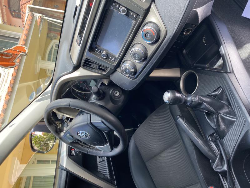 Toyota RAV4 • 2015 • 96,000 km 10