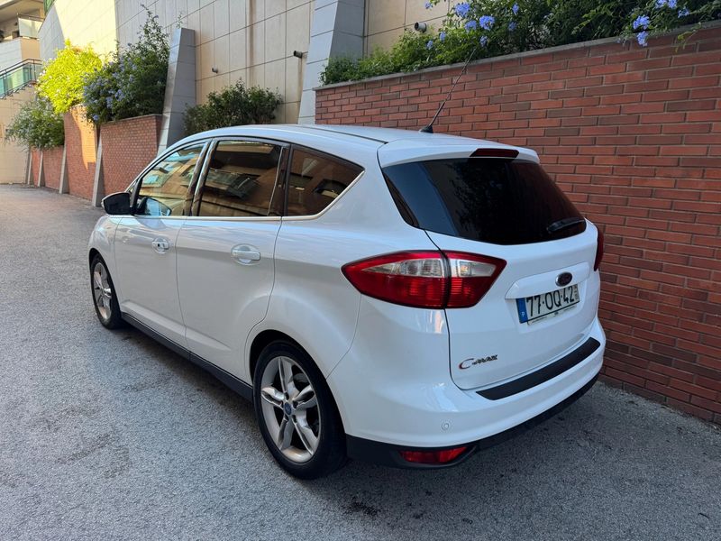 Ford C-Max • 2014 • 162,000 km 3