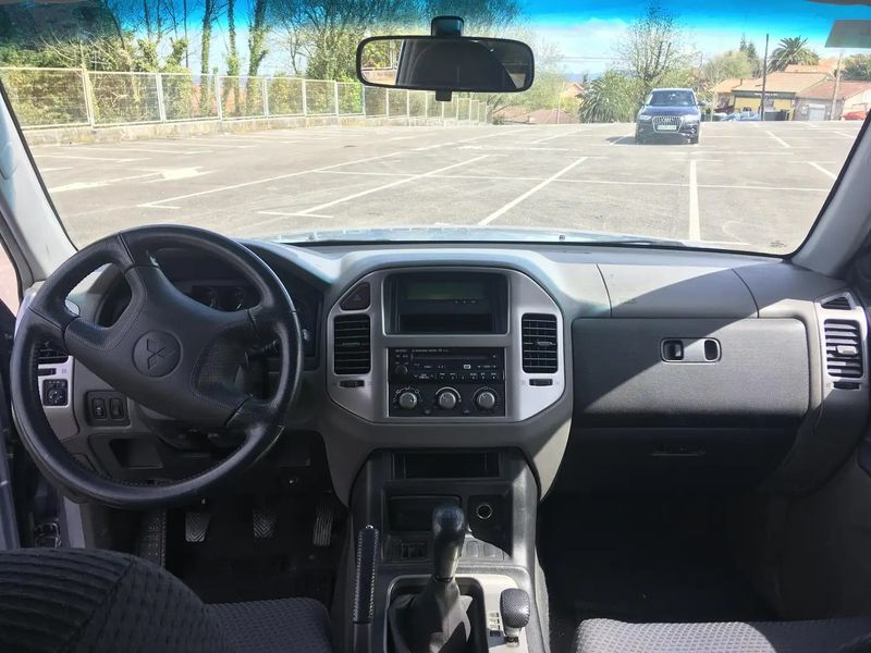 Mitsubishi Montero • 2006 • 82,000 km 4