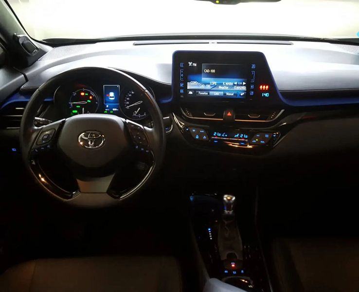 Toyota C-HR • 2018 • 51,000 km 2