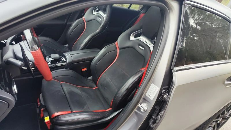 Mercedes-Benz A-Class • 2020 • 72,000 km 7