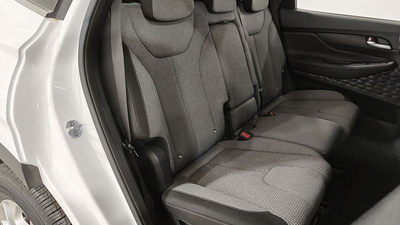 Hyundai Santa Fe • 2019 • 34,654 km 17