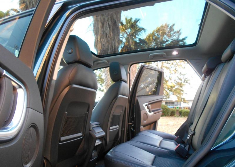 Land Rover LR2 • 2016 • 160,000 km 3