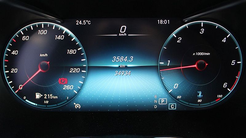 Mercedes-Benz 200 D • 2020 • 34,934 km 13