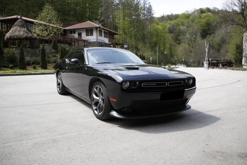 Dodge Challenger • 2016 • 66,000 km 1