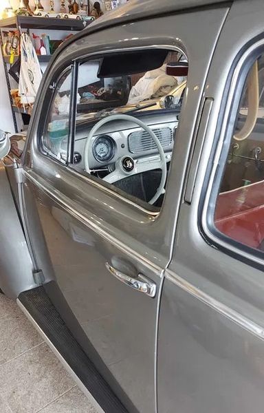 Volkswagen Beetle • 1956 • 90,000 km 3