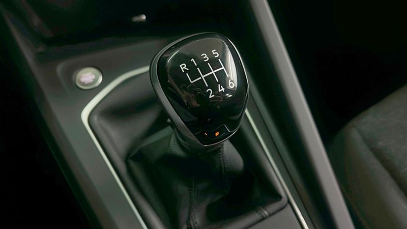 Volkswagen Golf • 2022 • 49,748 km 6