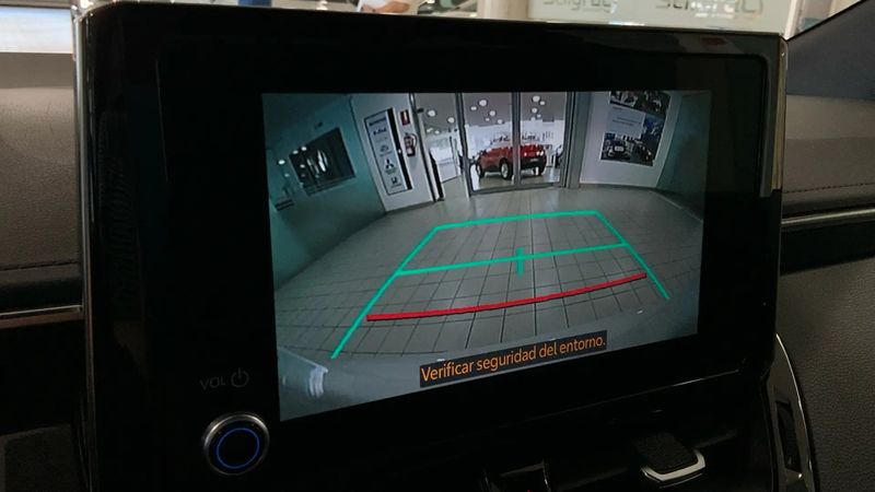 Toyota Corolla • 2022 • 17,500 km 4