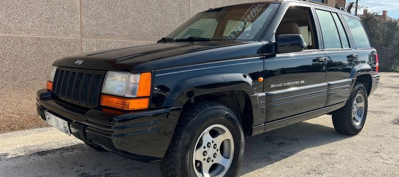 Jeep Grand Cherokee • 1997 • 270,000 km 1