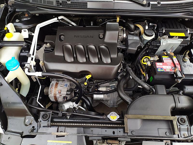 Nissan Sentra • 2012 • 92,000 km 10