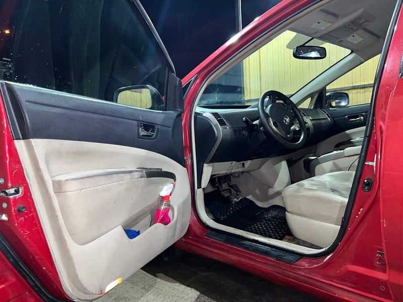 Toyota Prius • 2008 • 350,000 km 5