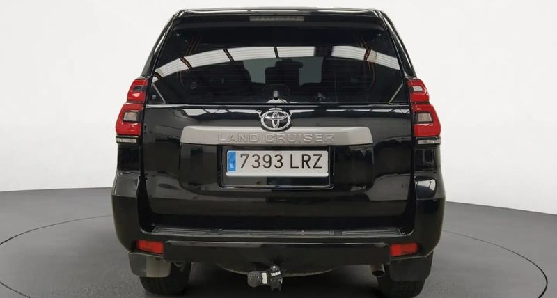 Toyota Land Cruiser • 2021 • 168,374 km 9