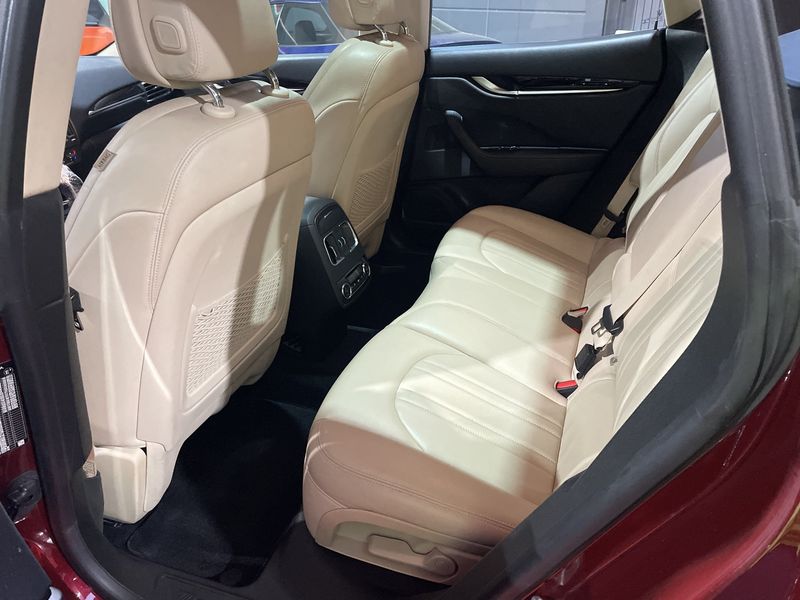 Maserati Levante • 2016 • 189,000 km 3