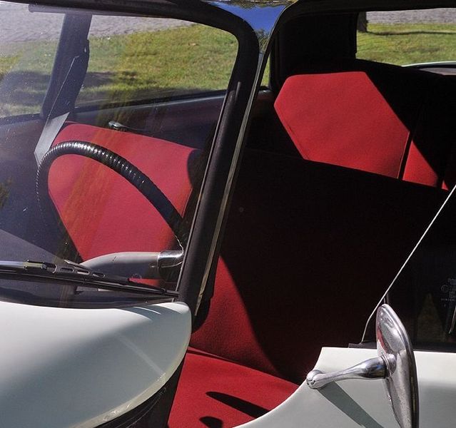 Citroën DS5 • 1993 • 4,347 km 6