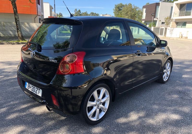 Toyota Yaris • 2007 • 188,000 km 3