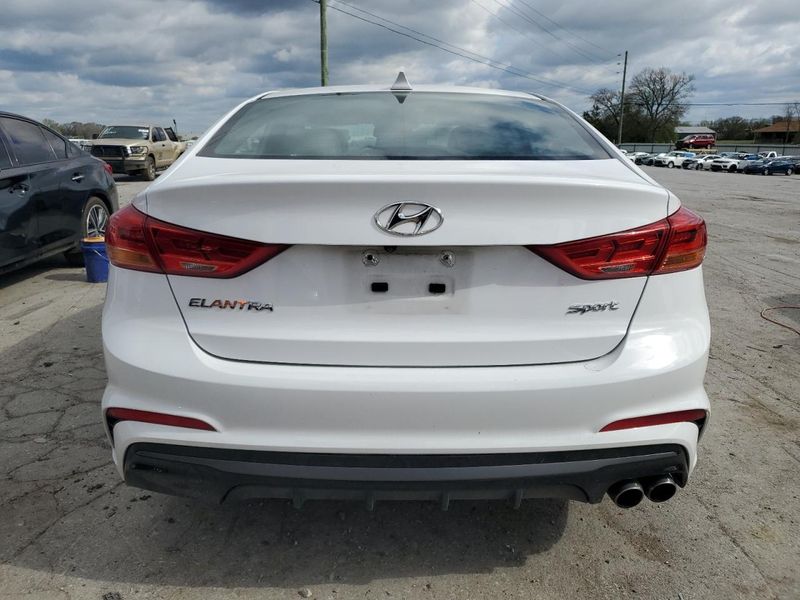 Hyundai Elantra • 2017 • 10,000 mi 5