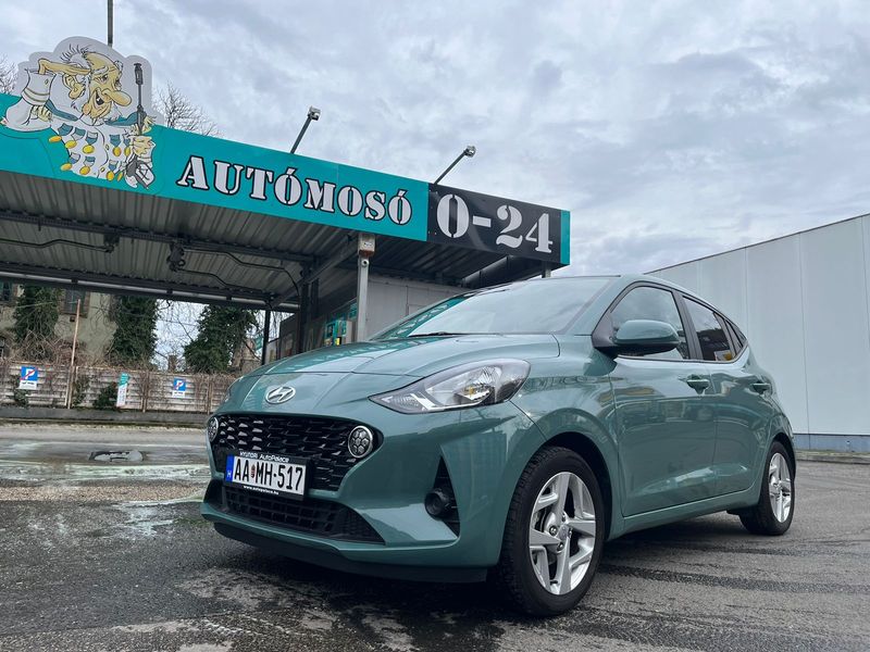 Hyundai i10 • 2023 • 9,600 km 15