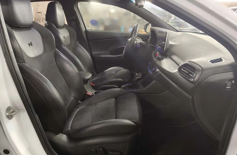 Hyundai i30 • 2022 • 37,707 km 16