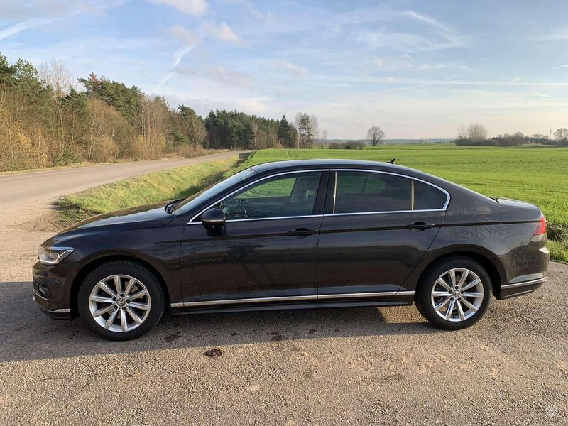 Volkswagen Passat • 2018 • 92,000 km 1