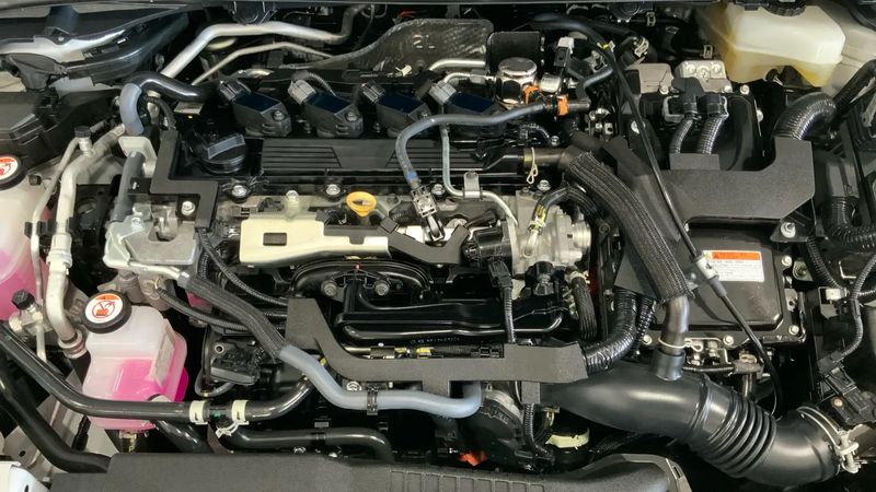 Toyota Corolla • 2022 • 17,500 km 3