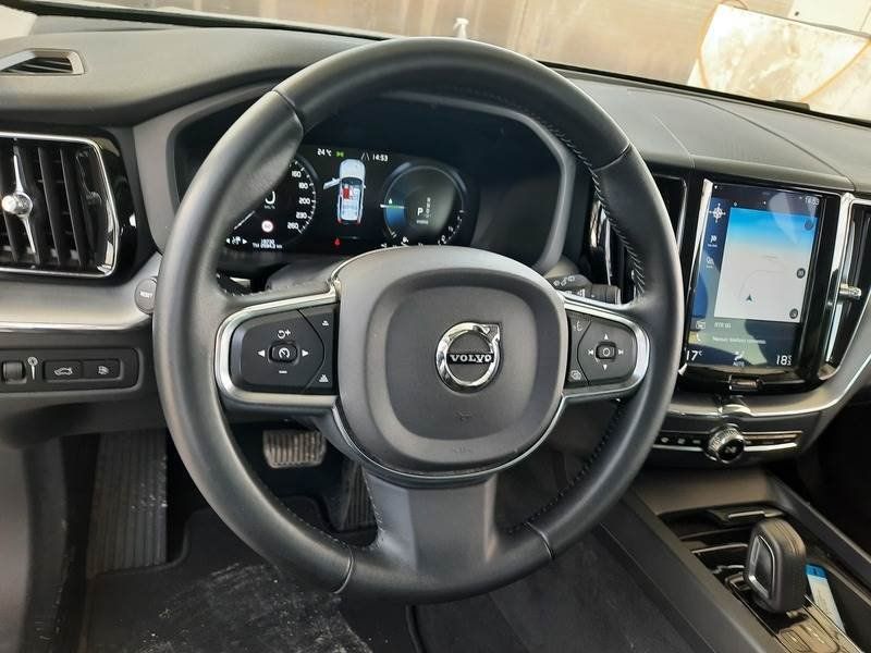 Volvo XC60 • 2019 • 35,000 km 5