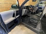 Toyota 4 Runner Limited • 2013 • 33,000 km 16