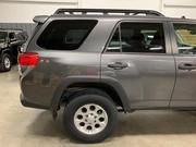 Toyota 4 Runner Limited • 2013 • 33,000 km 17