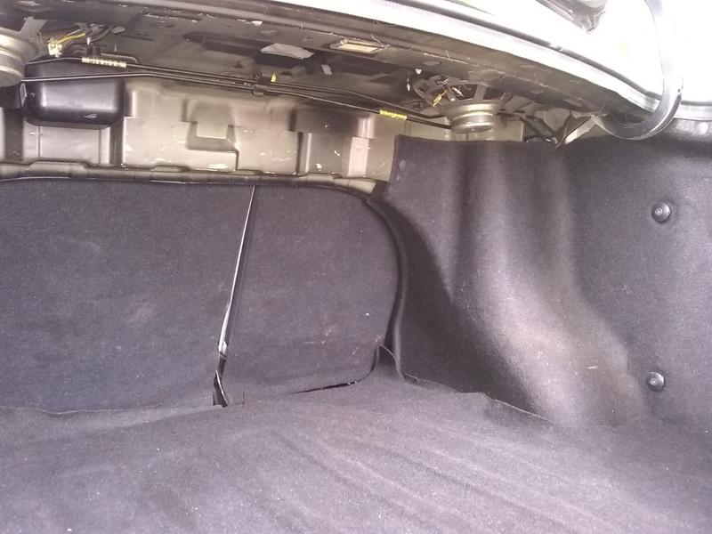 Dodge Attitude • 2009 • 141,000 km 9