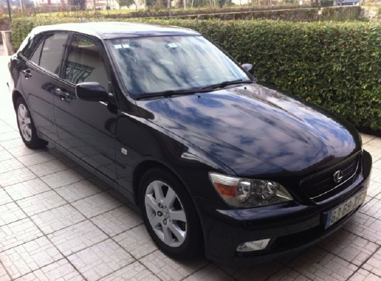 Lexus IS 200 • 2004 • 167,000 km 1