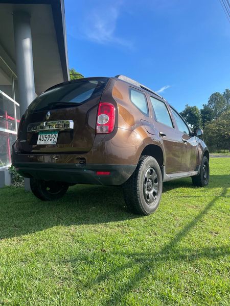Renault Duster • 2016 • 173,000 km 4