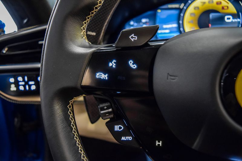 Ferrari 812 GTS • 2024 • 3,500 km 12