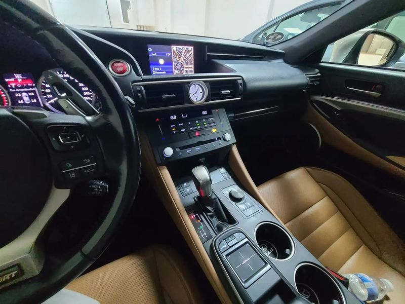 Lexus RC • 2016 • 146,500 km 6