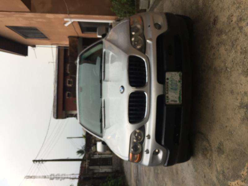 BMW X5 • 2006 • 169,274 km 3