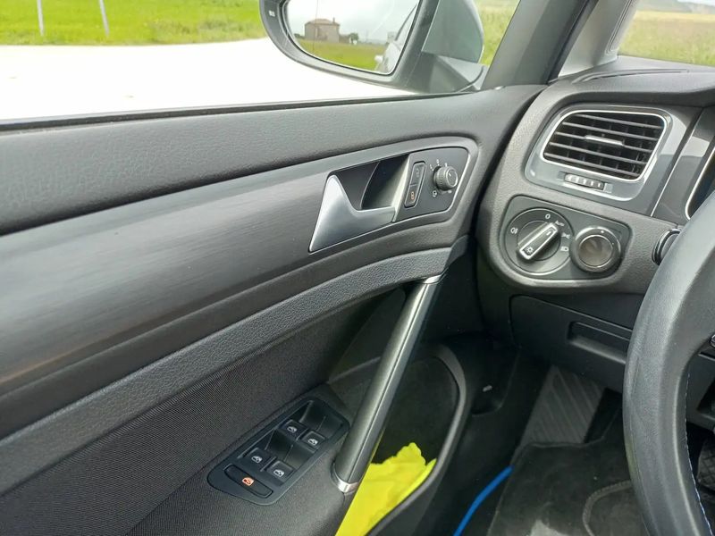 Volkswagen e-Golf • 2021 • 19,020 km 7