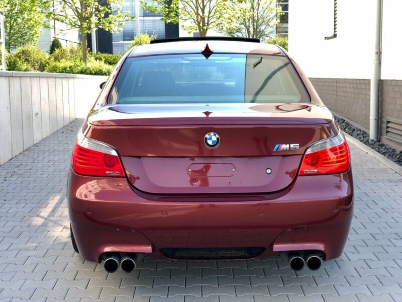 BMW M5 • 2007 • 133,000 km 5