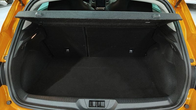 Renault Mégane • 2022 • 25,761 km 8