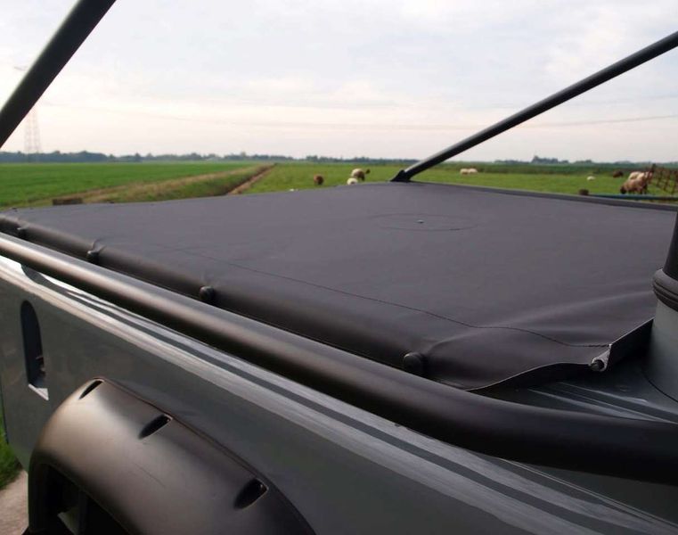 Land Rover Defender • 1999 • 250,700 km 5