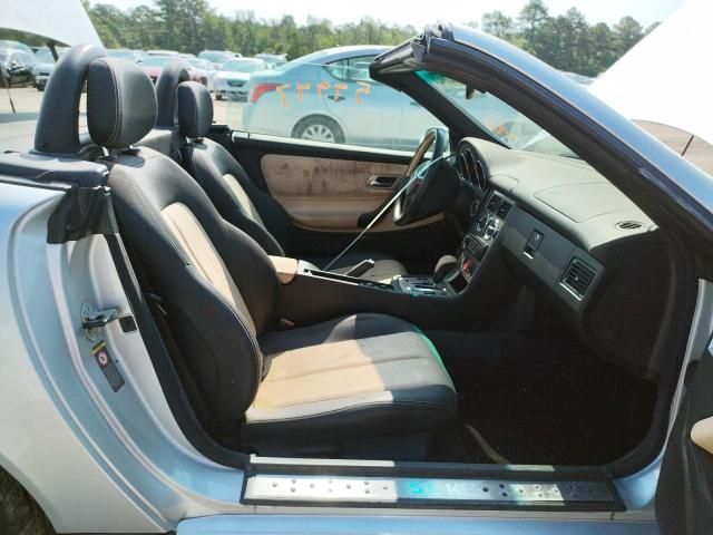 Mercedes-Benz SLK • 2001 • 12 km 4