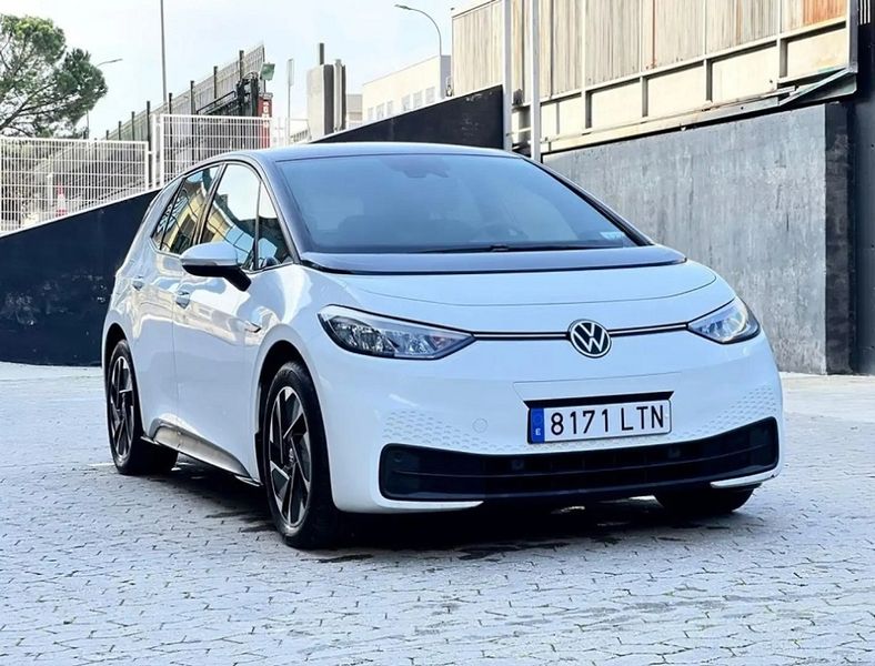 Volkswagen Life • 2021 • 48,000 km 1