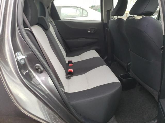 Toyota Yaris • 2013 • 2 km 5