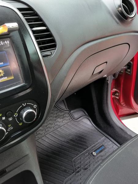 Renault Captur • 2018 • 28,000 km 4