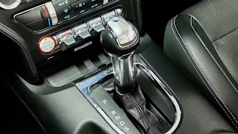 Ford Mustang • 2016 • 70,141 km 6