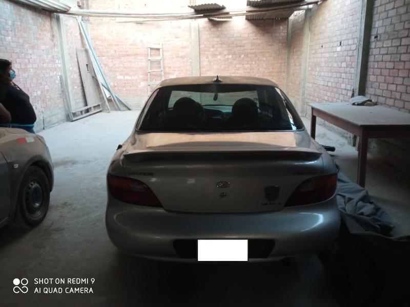 Hyundai Elantra • 1996 • 330,000 km 5
