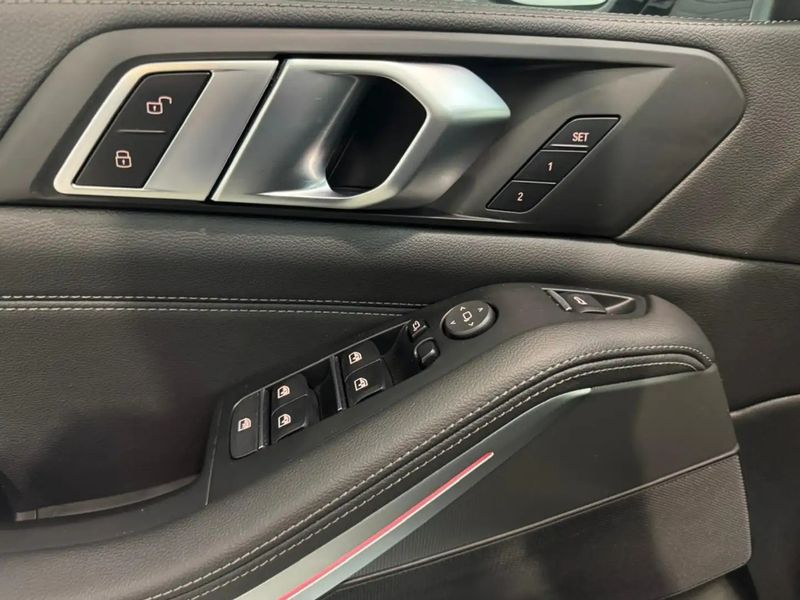 BMW X5 • 2020 • 57,100 km 9