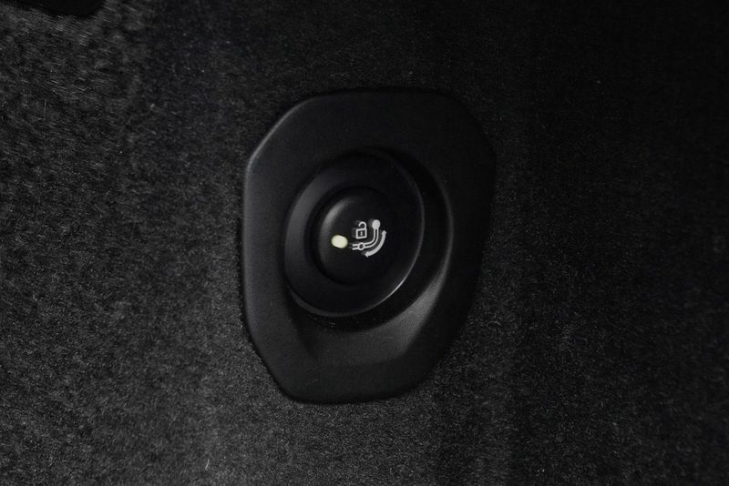 BMW X6 • 2020 • 55,000 km 27