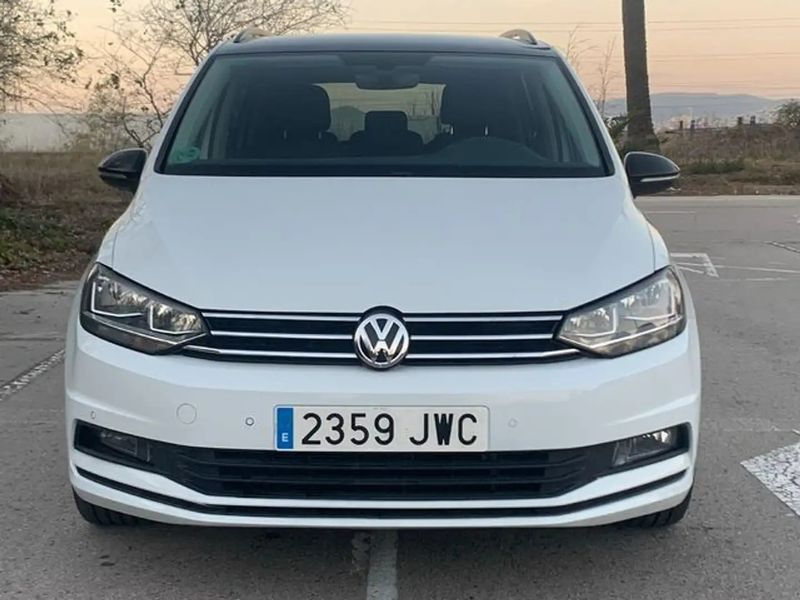 Volkswagen Touran • 2017 • 139,000 km 1