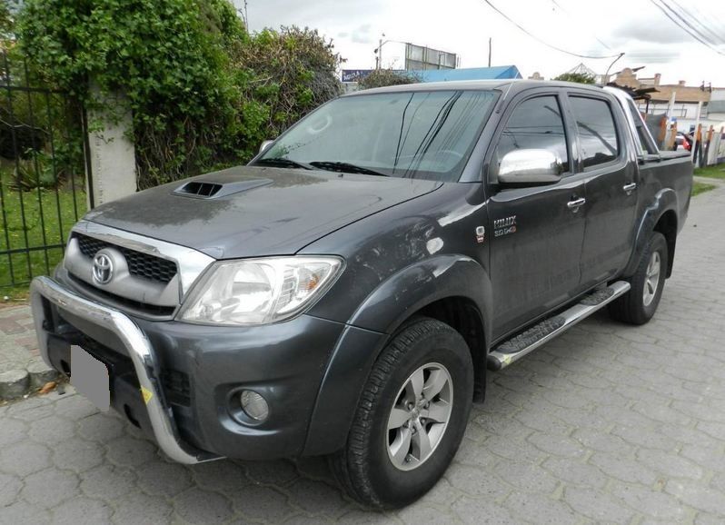Toyota Hilux • 2011 • 150,000 km 1