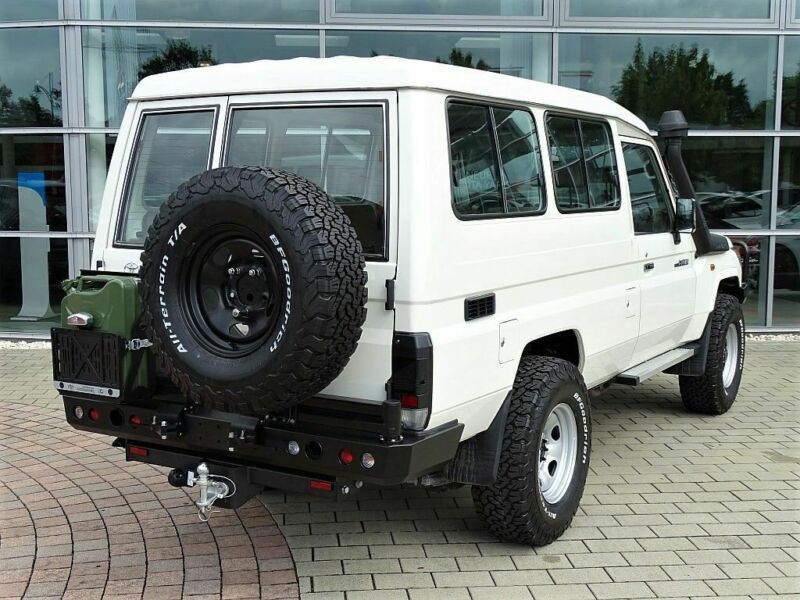 Toyota Land Cruiser • 2021 • 84,890 km 6