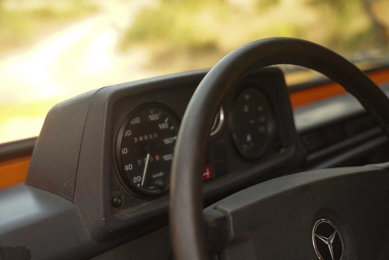 Mercedes-Benz G-Class • 1990 • 90,000 km 3